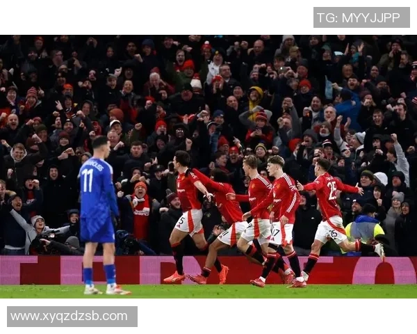 足总杯激战曼联险胜巴萨红牌争议引发全场热议与欢呼